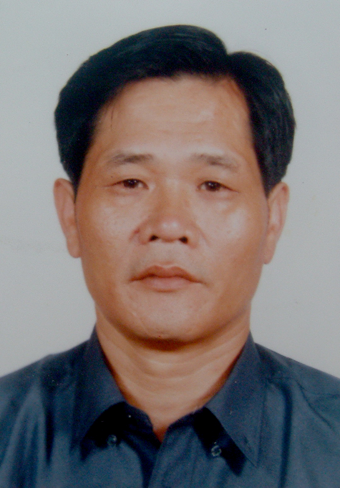 黄东荣.jpg