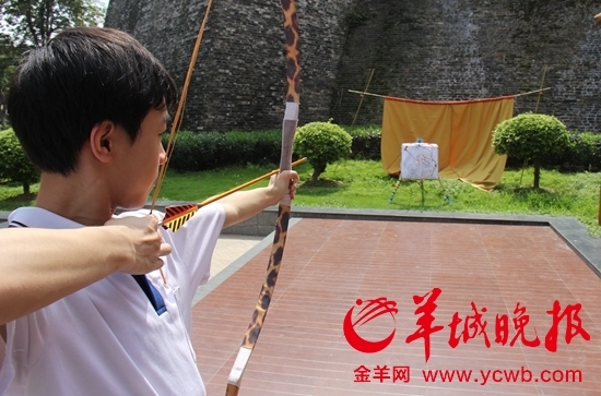 肇庆端午古风:斗百草射五毒装香囊编五色丝